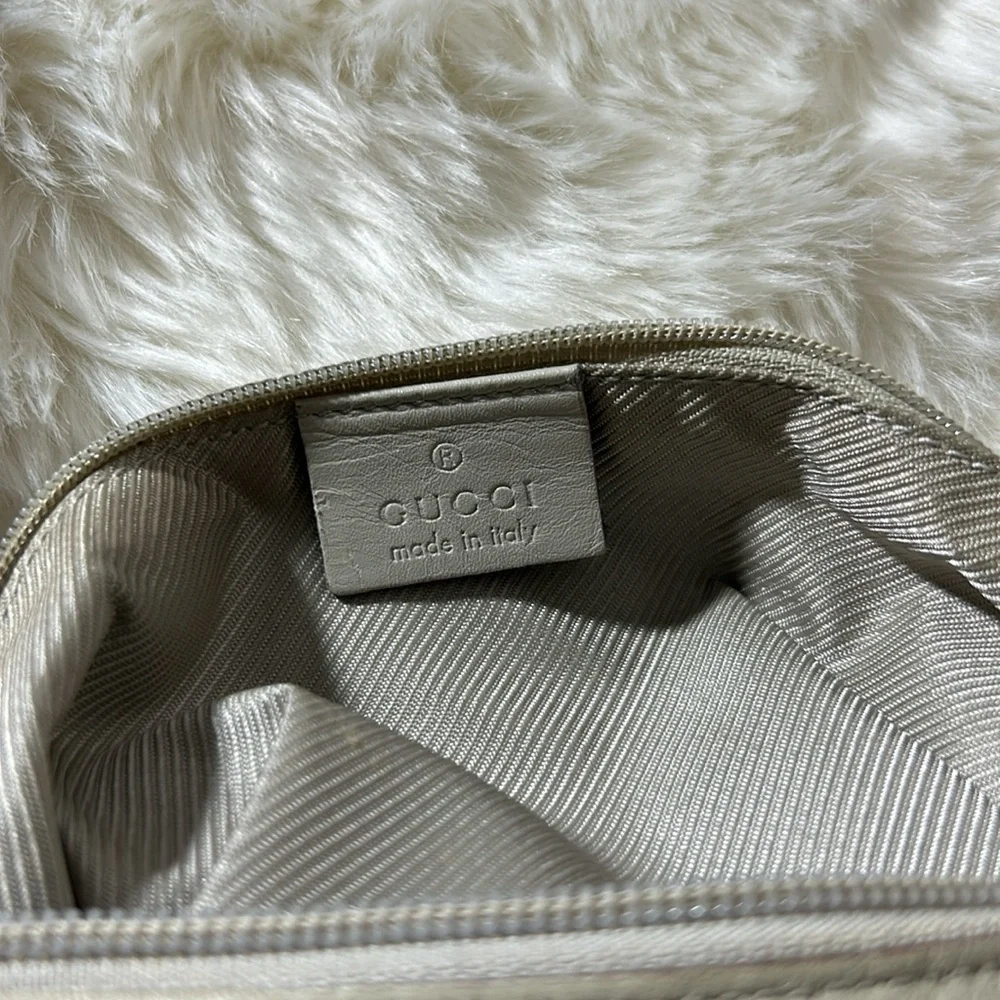 GUCCI Tan GG Canvas Shoulder Bag - Picture 8 of 12